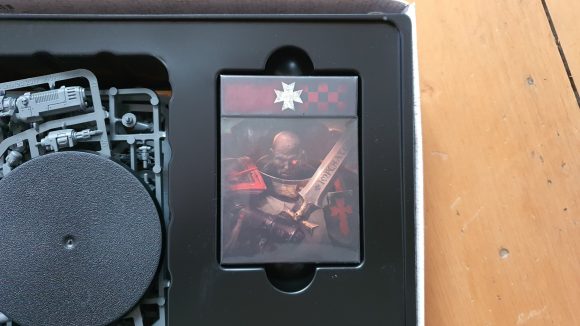 Warhammer 40k Black Templars Army Set review - author photo of the box insert containing the cards