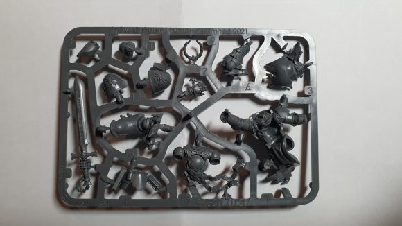 Warhammer 40k Black Templars Army Set review - author photo of the Emperor's Champion sprue