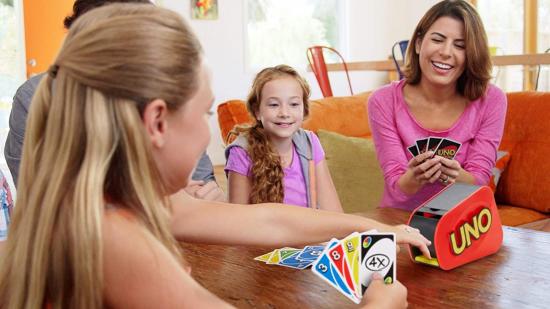 Uno rules - a family play uno
