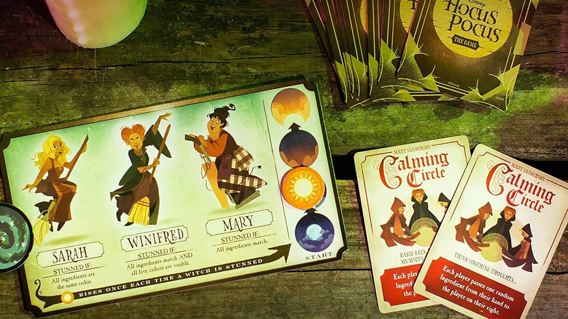 Disney board games - Disney Hocus Pocus: The Game witch cards