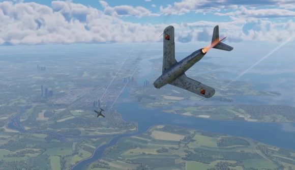 Best WW2 games: War Thunder. Image shows two planes in a dog fight.
