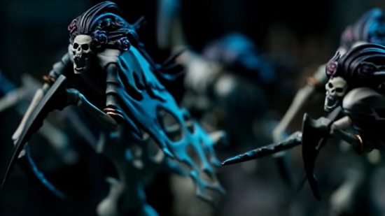 Nighthaunt army guide - photo by Games Workshop Dreadscythe Harridan models, ghosts with blades for arms and roses around their skeletal heads