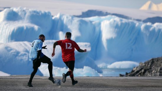 Warhammer 40k - a football game in Antarctica