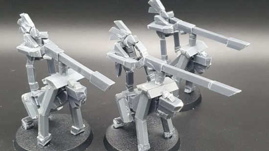 Warhammer 40k Kroot models made from plastic sprues - three Krootoz with Kroot riders