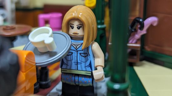 Lego Friends Central Perk photo of the Rachel minifigure.