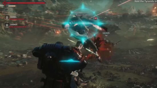 Space Marine 2 combat - screenshot from the Gamescom preview trailer, a Tyranid warrior leaping in with a heavy attack, signified with a blue aura