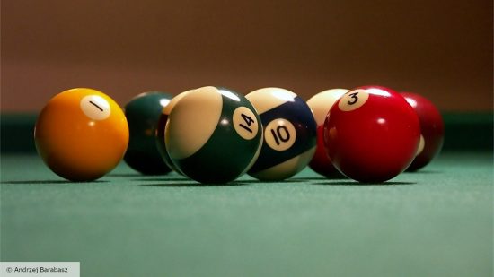 How to play pool - photo of pool balls on a table
