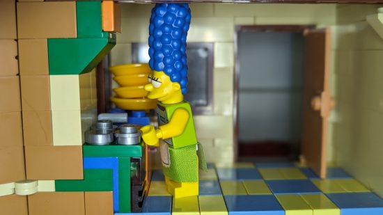 Lego Simpsons House review image showing Marge in the kitchen.