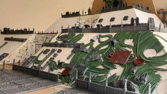 Some of the greenstuff cables from Daniel McGirr's second Warhammer 40k Golden Throne diorama