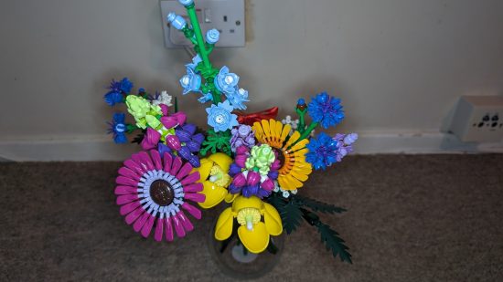 Best Lego flowers: the Wildflower Bouquet. Image shows a the set in a jar.