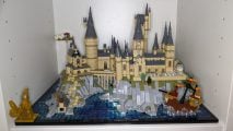 Lego Hogwarts Castle and Grounds: image shows the constructed set.