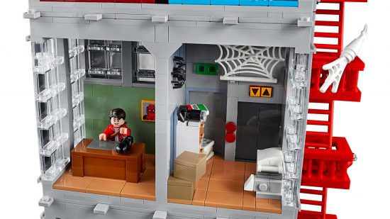 Lego Marvel sets - Lego Daily Bugle interior, a reporter at a desk, a room with a spider and a web