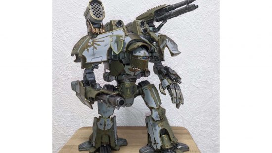 Warhammer 40k Titan - a papercraft Warlord Titan, fully painted