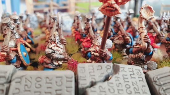 Warhammer the Old World Dwarf hammerers, Dwarfs with gromril weapons, led by a commander and banner bearer