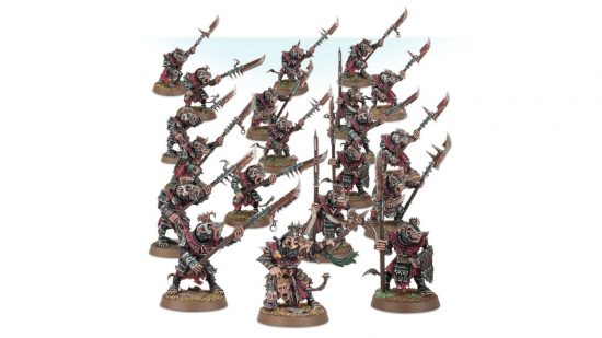 Warhammer the Old World Skaven Stormvermin, large ratmen wearing heavy armour wielding halberds