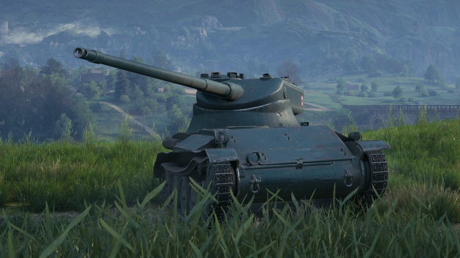 Французский танк AMX 13 105, один из лучших танков в World of Tanks, стоит в пышном зеленом поле