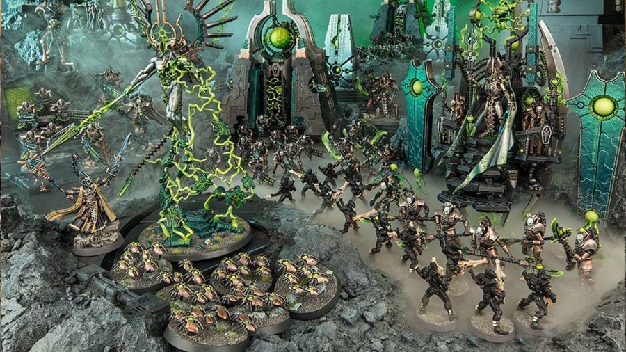 Warhammer 40K necrons 9th edition Warhammer Community photo showing Szarekh The Silent King and Ctan shard of the Void Dragon models