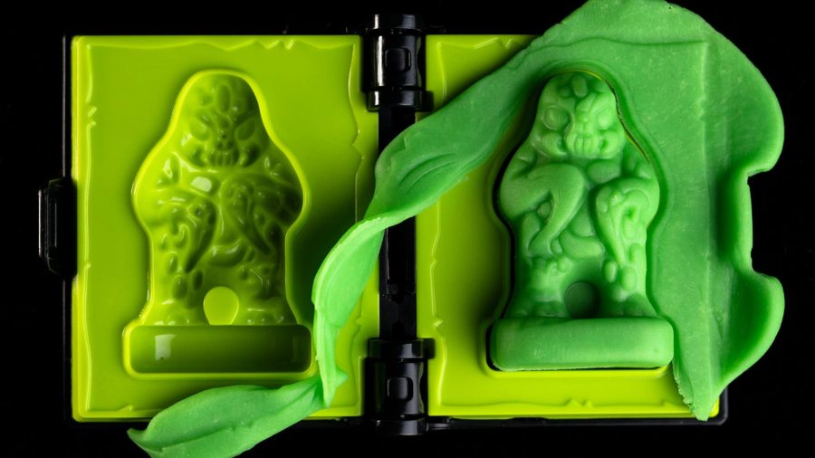 Necromolds review wargaming a playdough miniatures being moulded