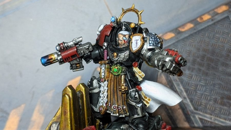 Warhammer 40k Deathwatch army guide - author photo showing a Deathwatch Terminator Captain model with custom weapons