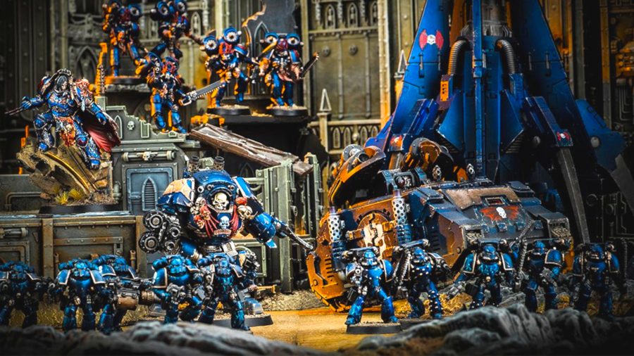 Warhammer 40k Konrad Curze guide - Warhammer Commuity photo showing a Warhammer The Horus Heresy army of Night Lords models