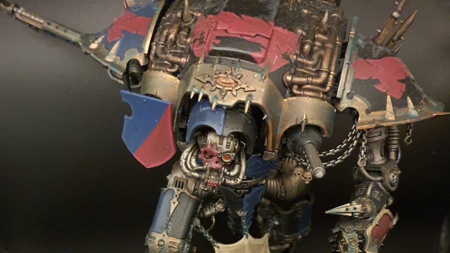 Warhammer 40k Chaos Knights guide - Author photo showing the Chaos Knight Rampager