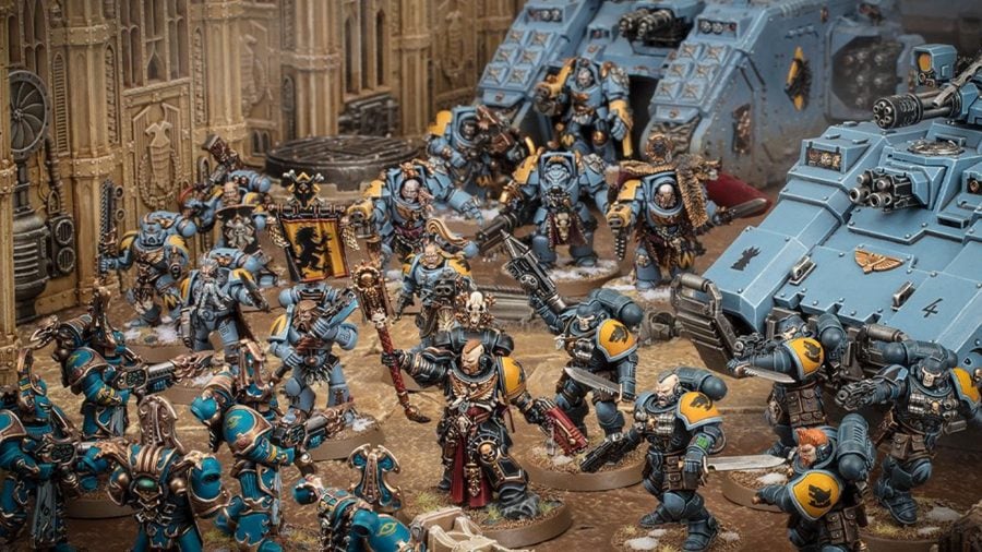 Warhammer 40k Leman Russ primarch guide - Games Workshop photo showing a tabletop battle between Space Wolves and Thousand Sons