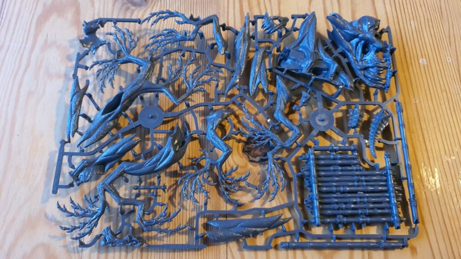 Warhammer Age of Sigmar Warcry: Heart of Ghur review - author photo showing a sprue of terrain components